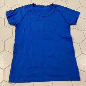 Lululemon swiftly tech shirt size 8